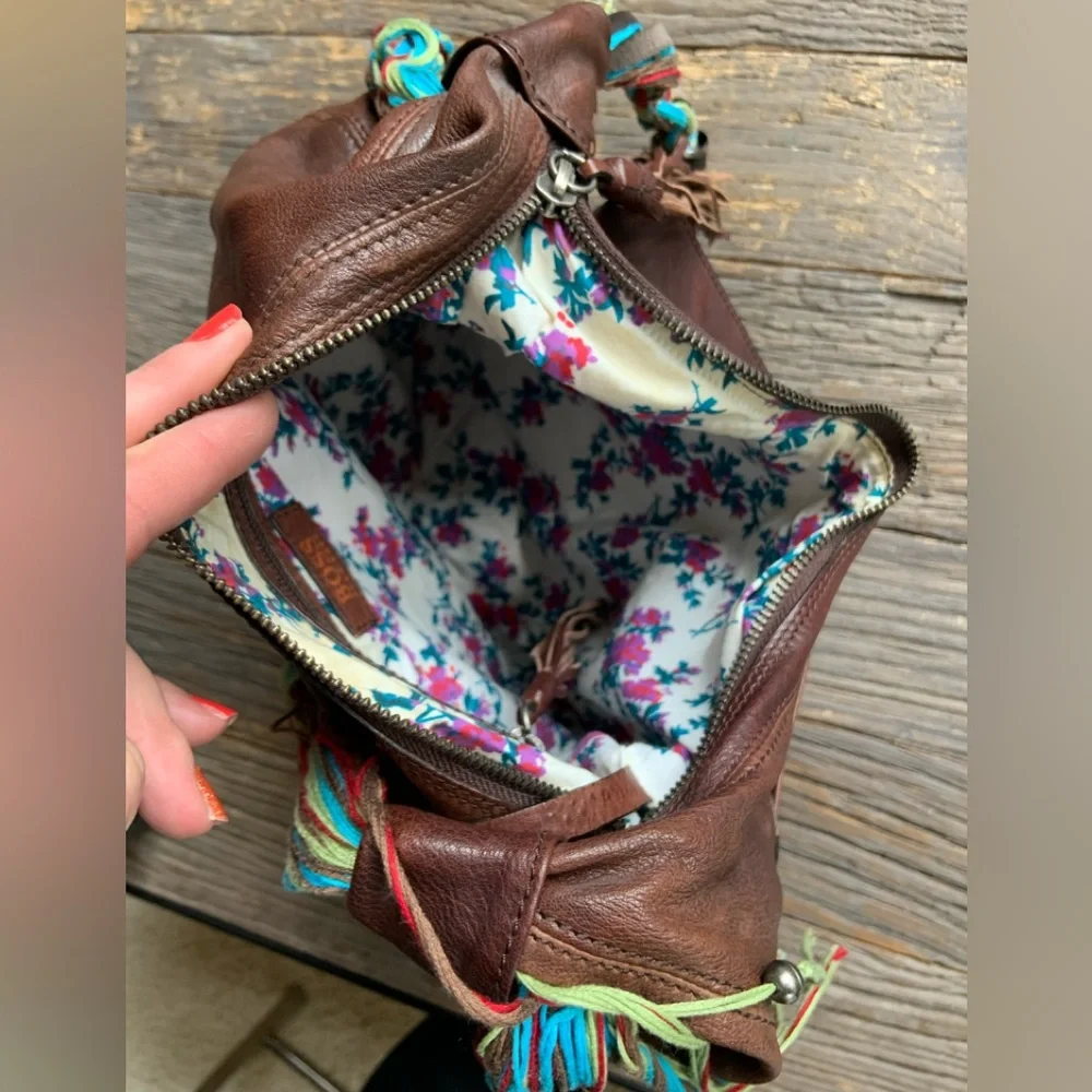 Hugo Boss hobo bag - Picture 8 of 8